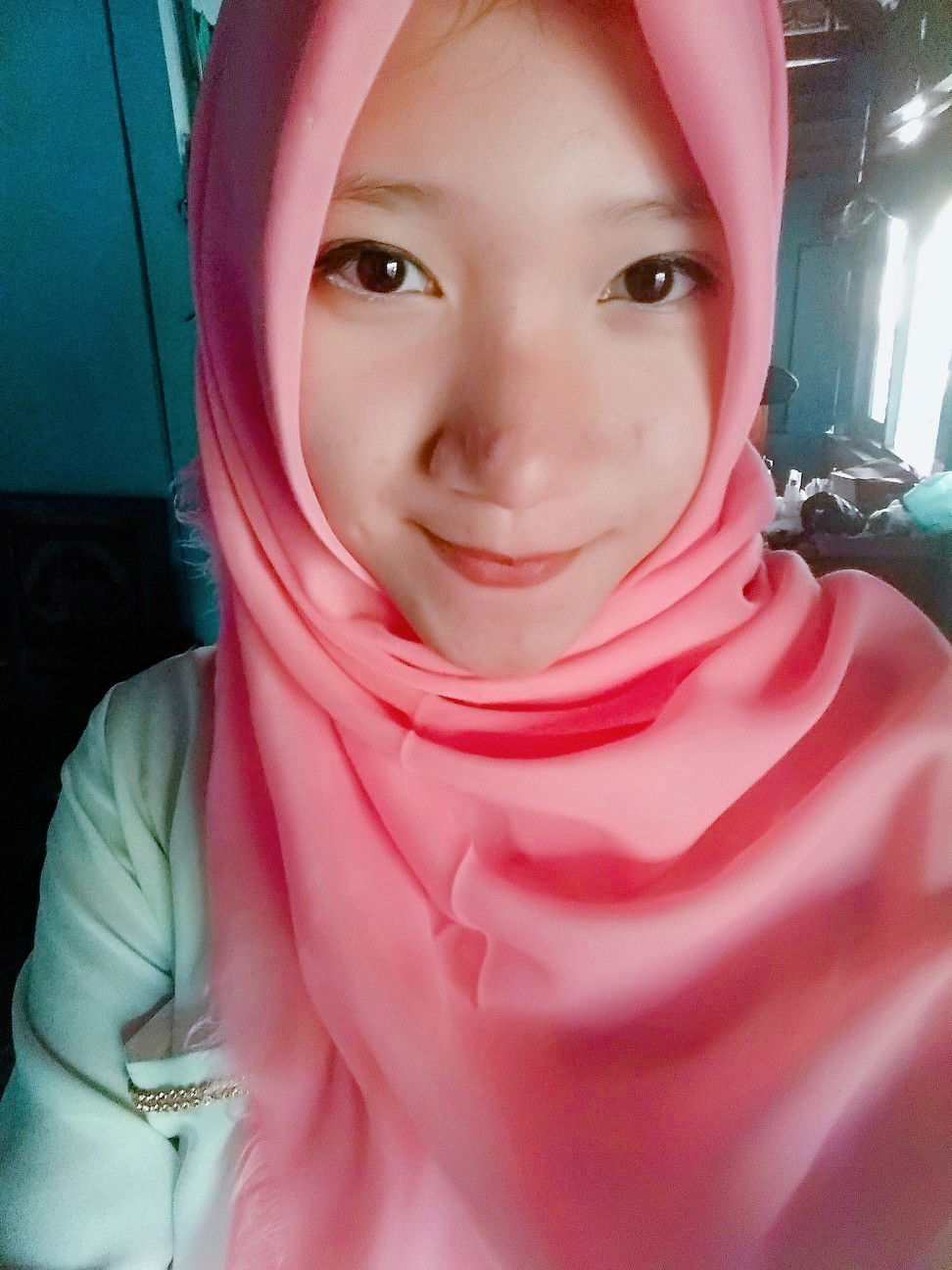 Dewi Navaningtias profile icon