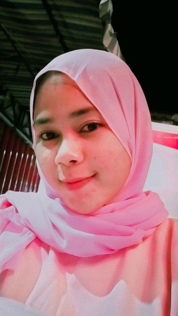 Ratna Sari profile icon