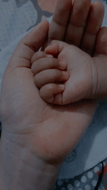 dewi tuti profile icon