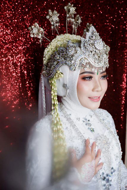 Indah Lestari profile icon