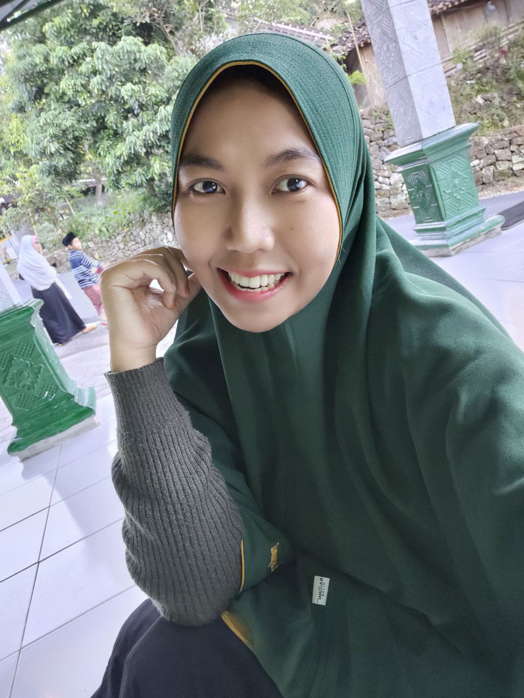 riyanti profile icon