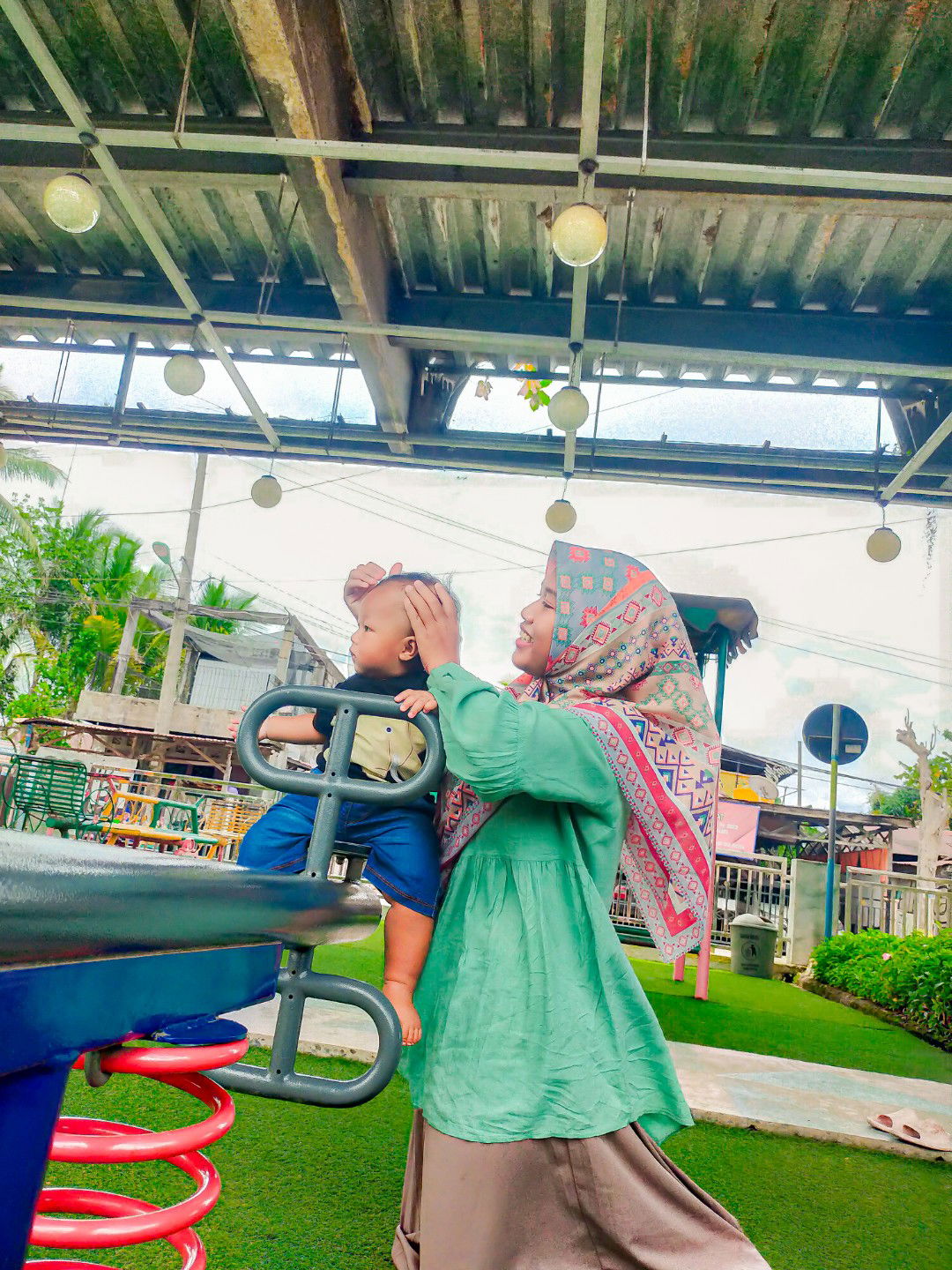 septi Suryani profile icon