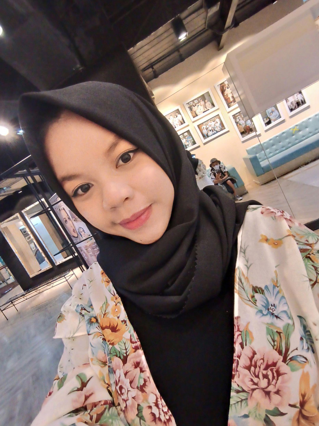 Eva Aprilia profile icon