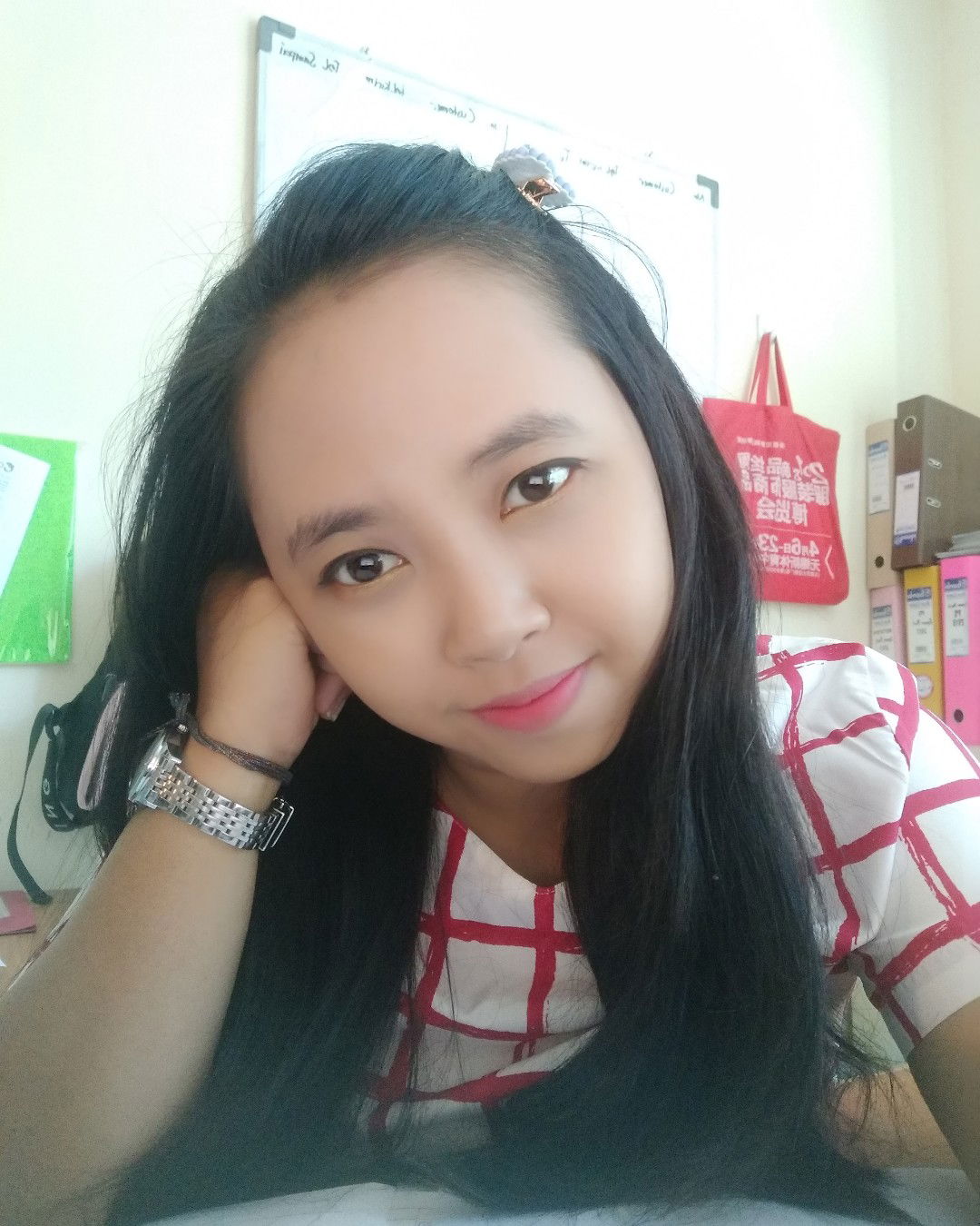 Isti Pratiwi profile icon