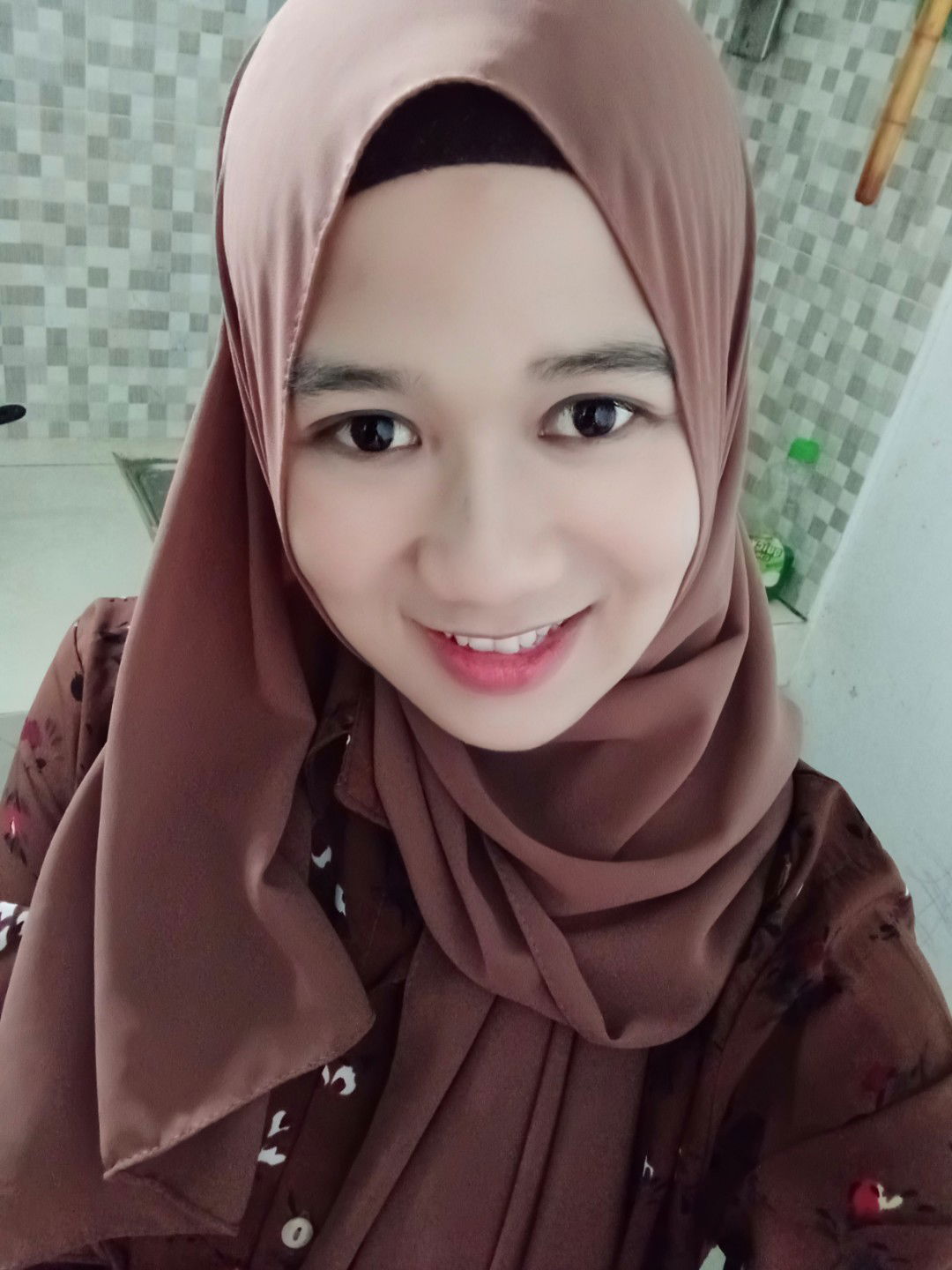 fitri setiawati profile icon