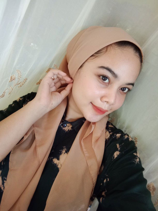 Shintya Tinova profile icon