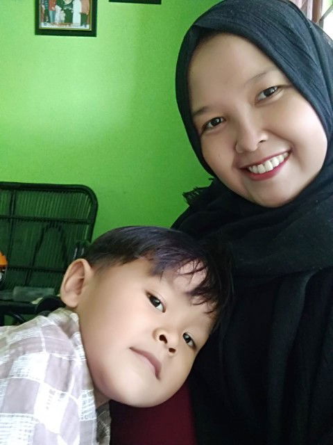 Maya Sari profile icon