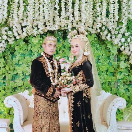 Novi Asih profile icon