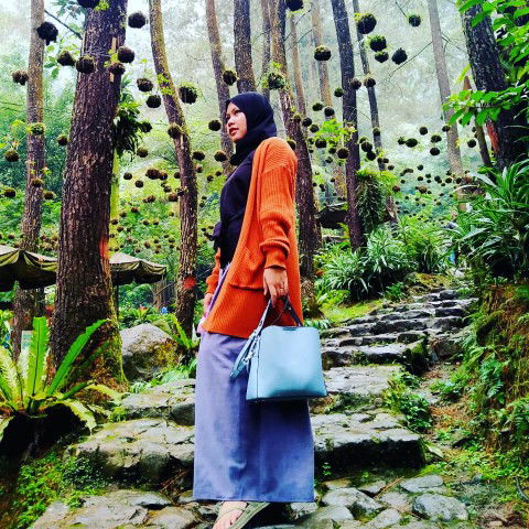 Nur Indah Sari profile icon