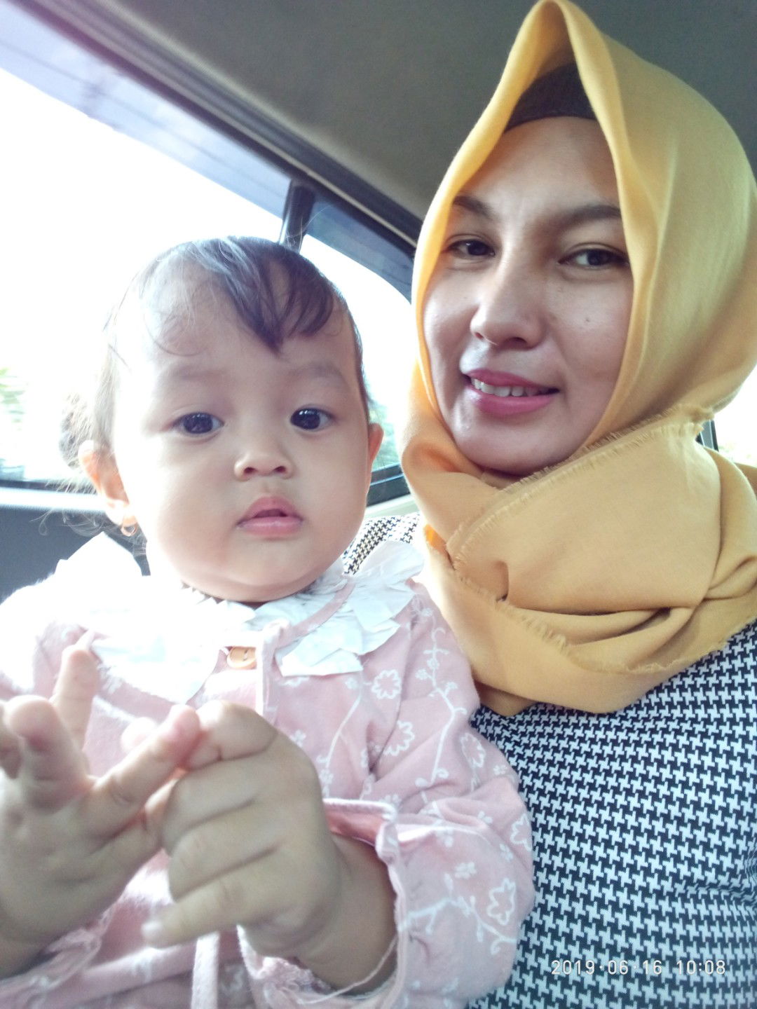 Yuni Eva profile icon