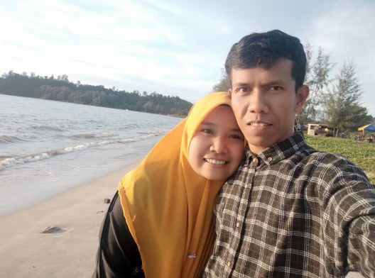 Rina Yanti profile icon