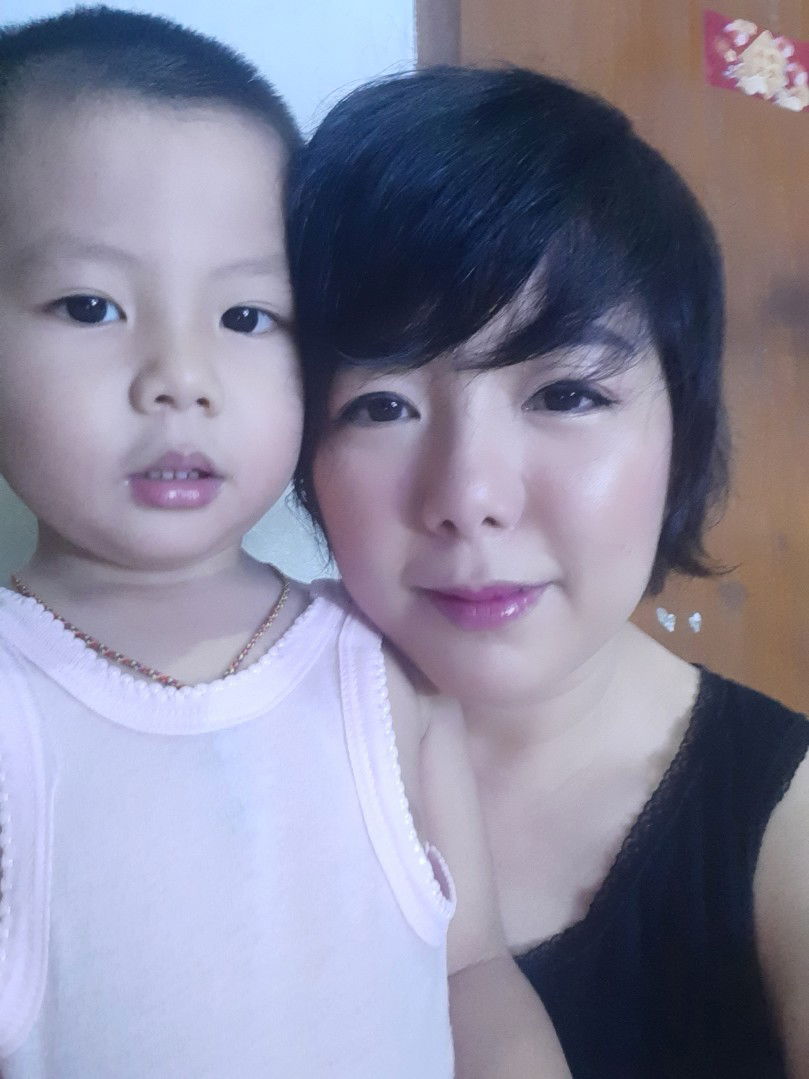 Ria Waty profile icon