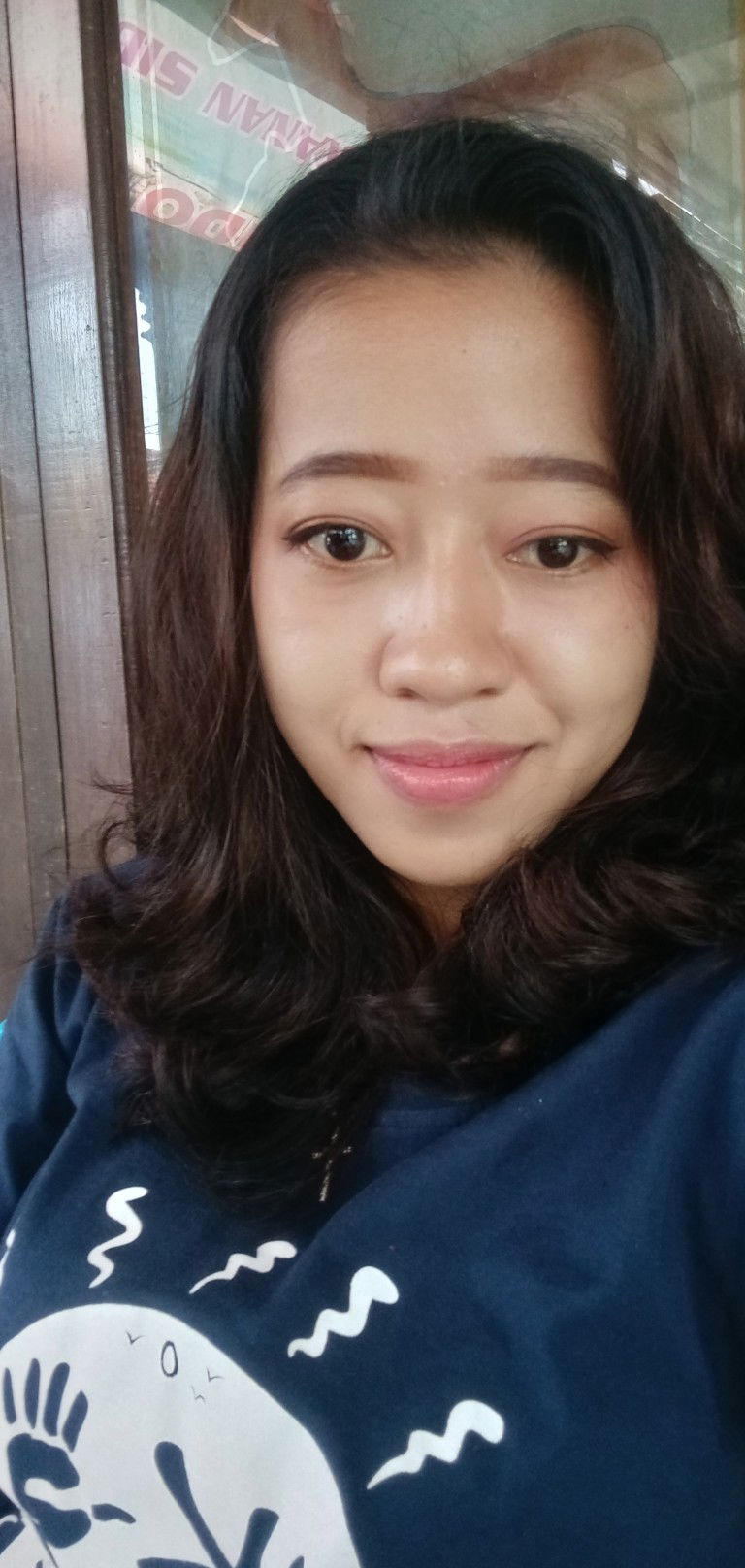 Putri Indah profile icon