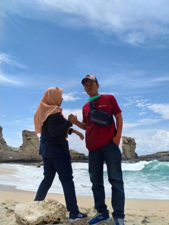 Fitri Fadhila profile icon