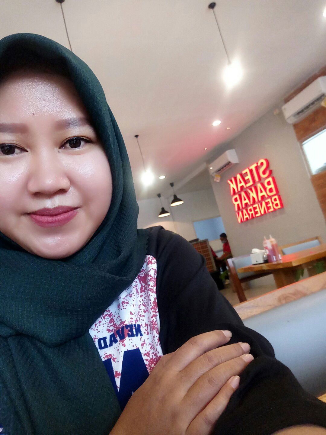 nur aini profile icon