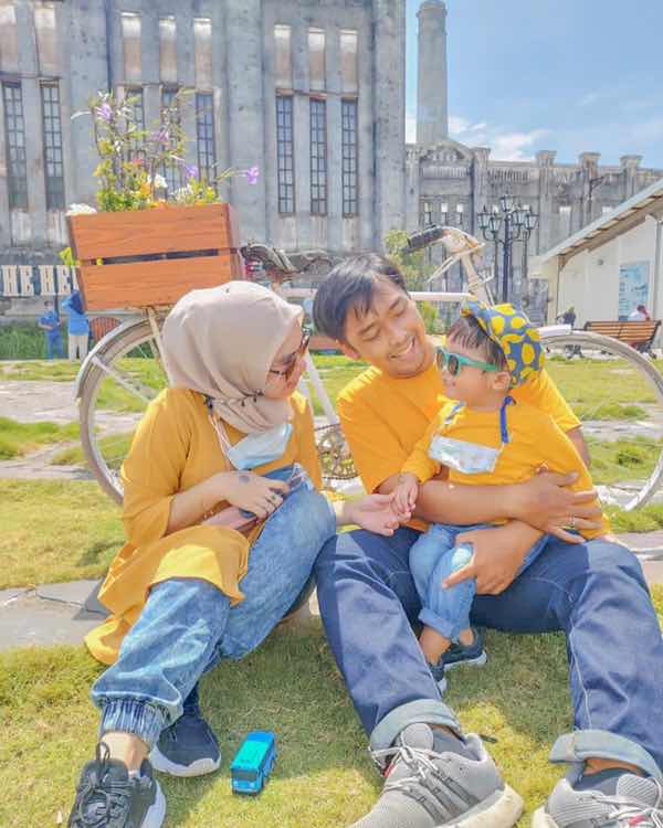 Ardini Suciati profile icon