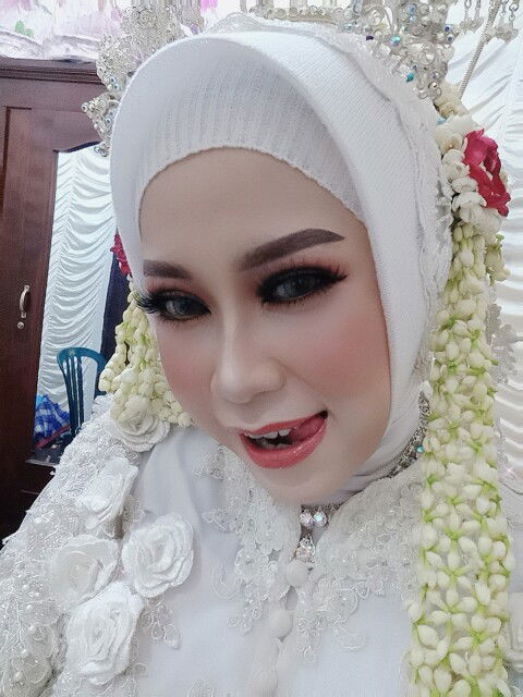 Faa Ayshawa profile icon