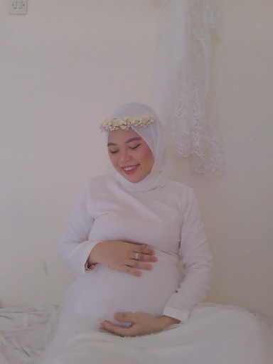 neng nur haeni profile icon
