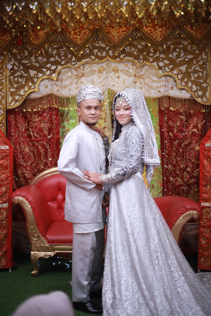 Dinta Putri Wulandari profile icon