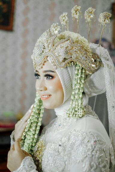 fitri syamrotul ula profile icon