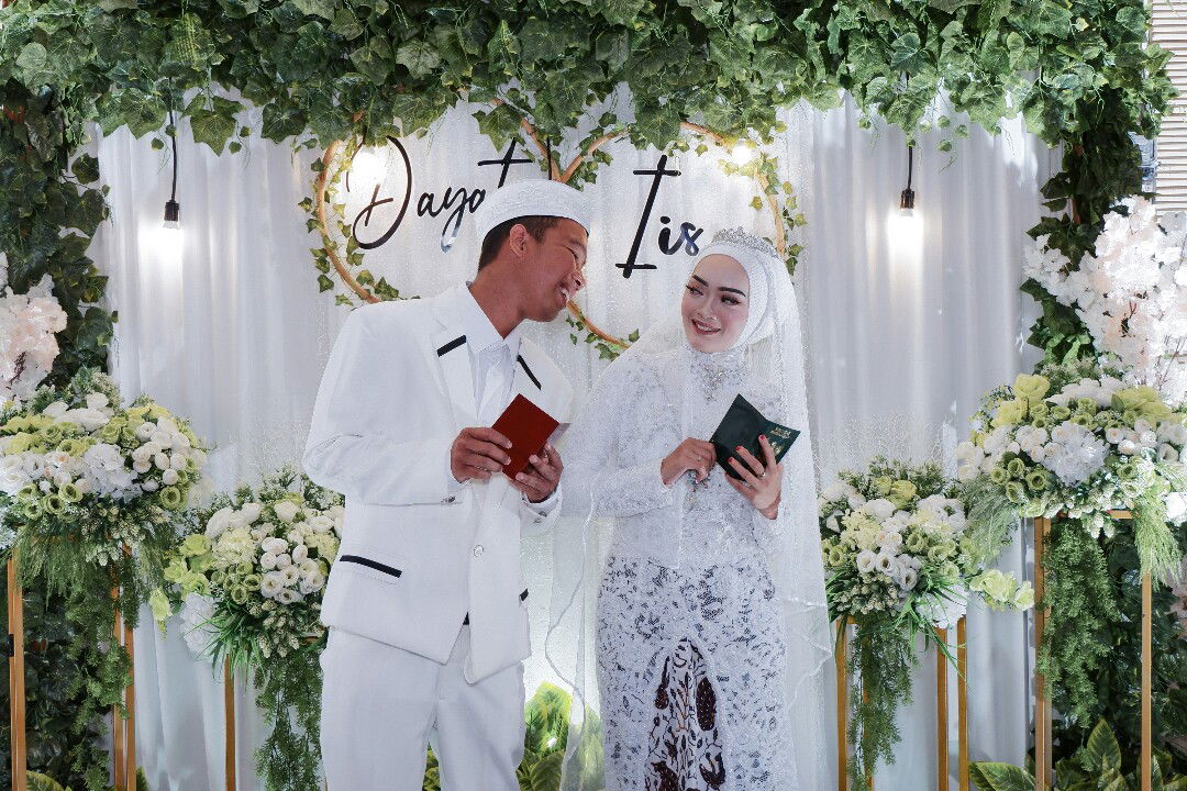 Iis Kumala sari profile icon