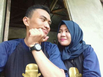 Putri Handayani profile icon