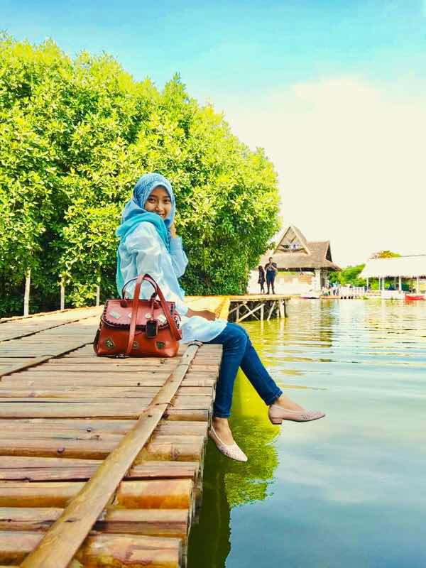 Ayu Nabila profile icon