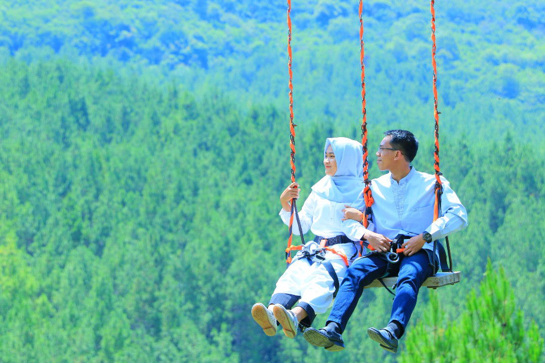 Nur Azizah profile icon