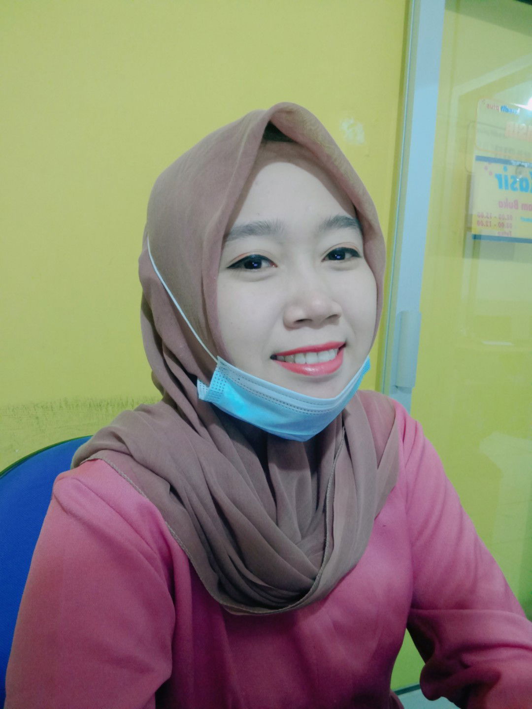 Anisa Putri profile icon