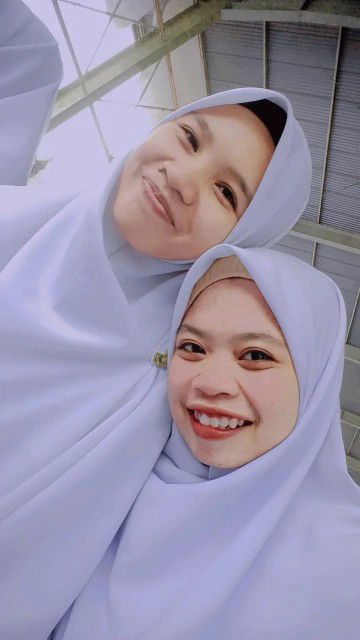 baiq fitria agustin profile icon