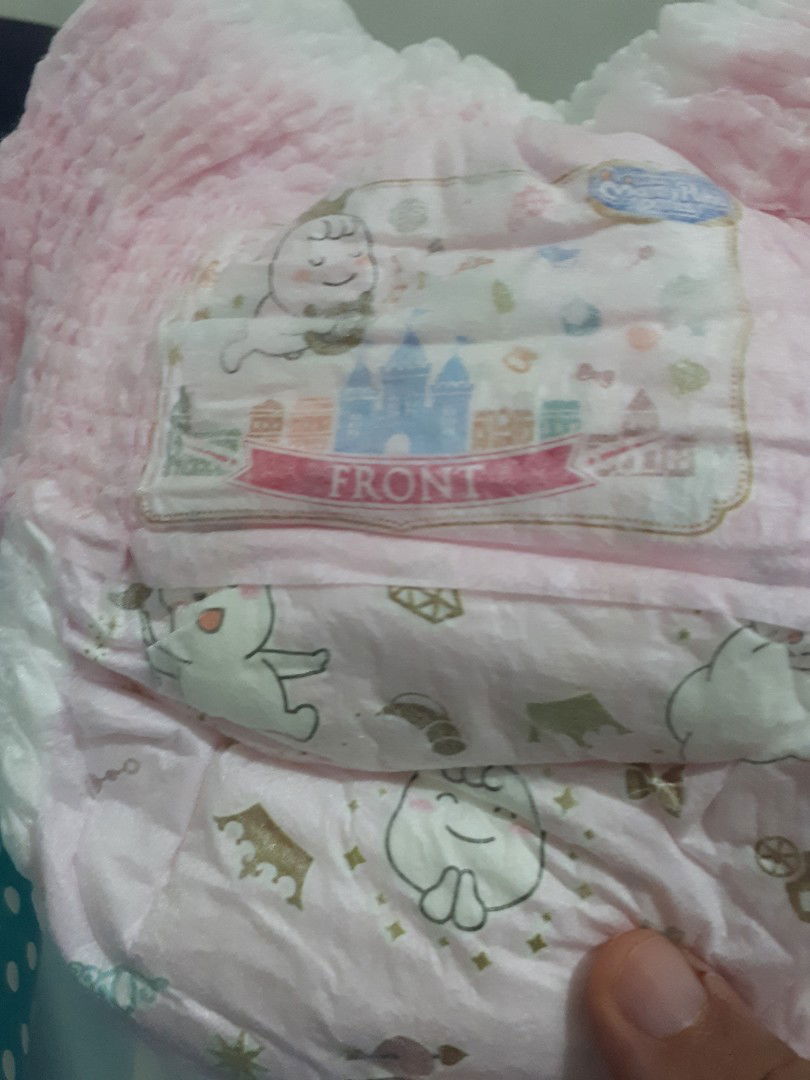 Indikator pipis Mamypoko royal pants