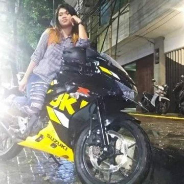 putri damayanti profile icon