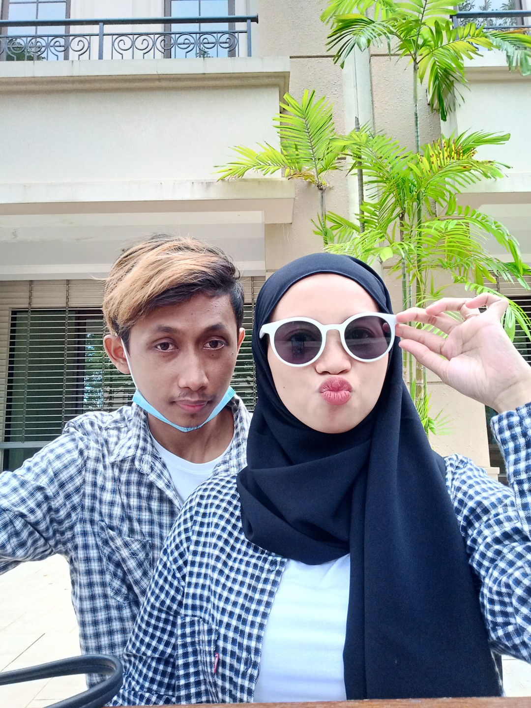 Weni Rumitasari profile icon