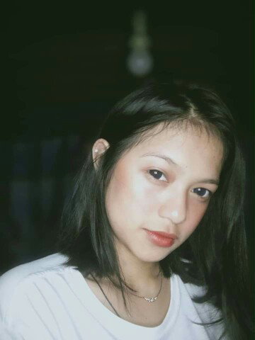 Emelyn Araza profile icon