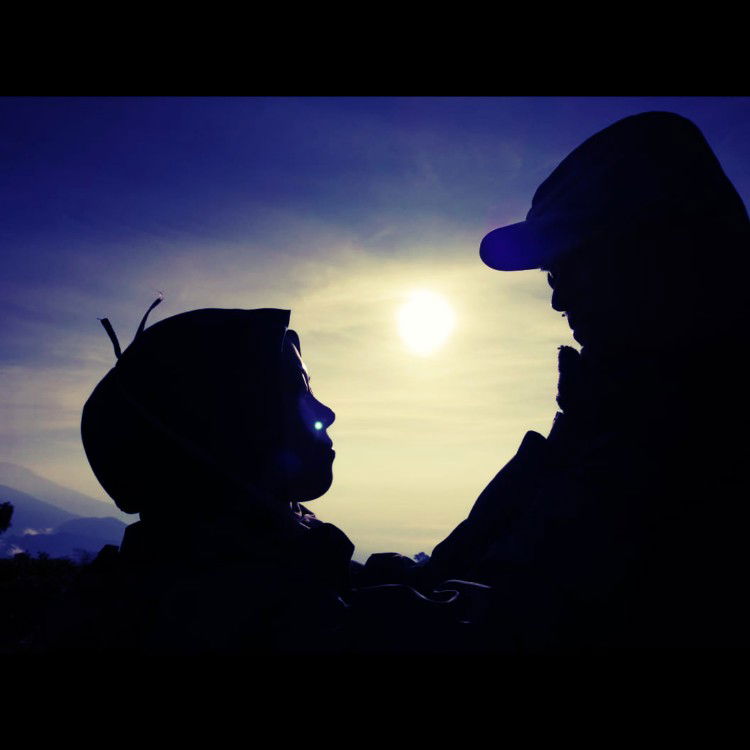 Tri Kurnia Ningsih profile icon