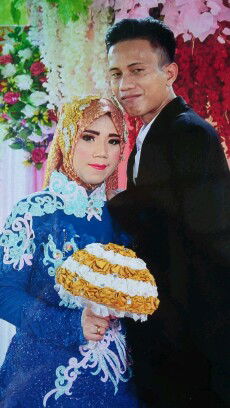 Astuti Mohamad profile icon