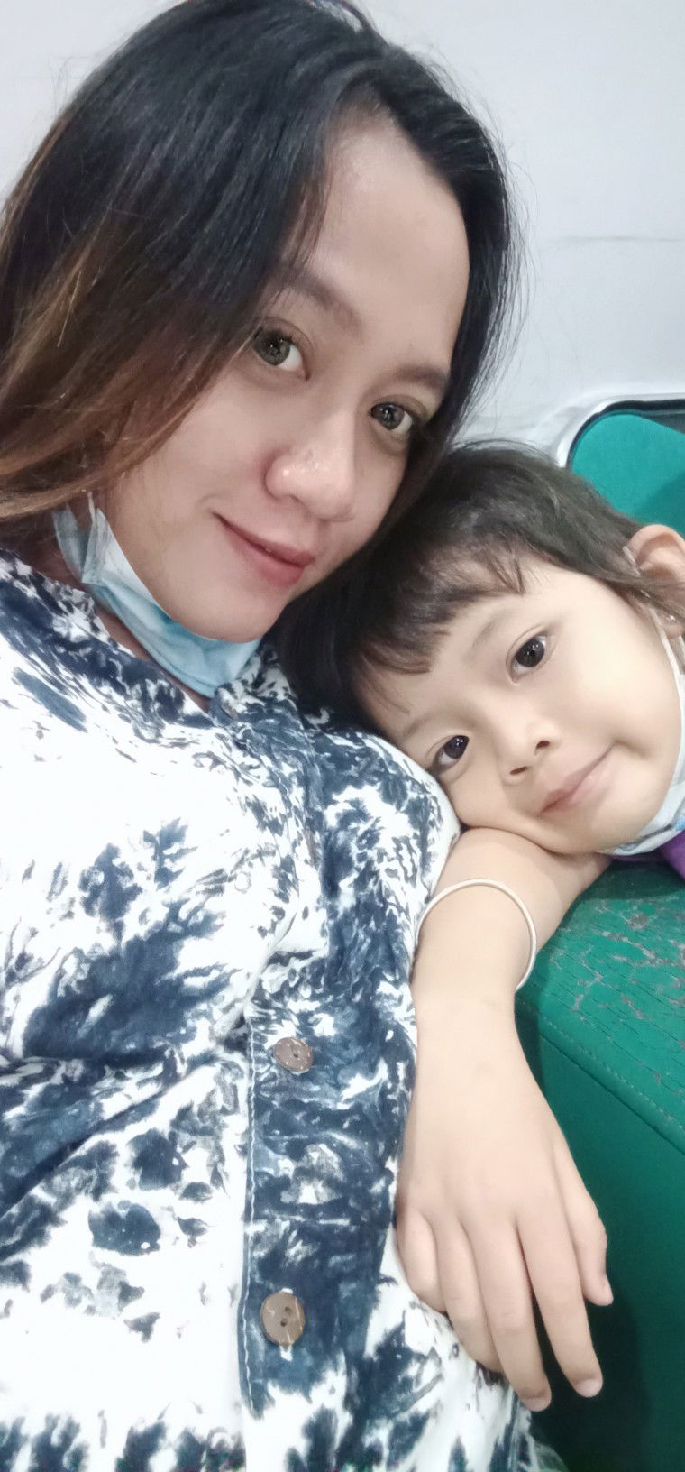 oktaviani profile icon