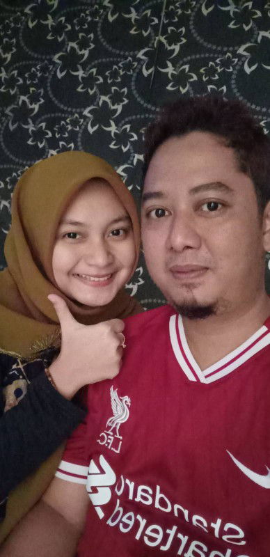 Rizky Nur Wahyuni profile icon