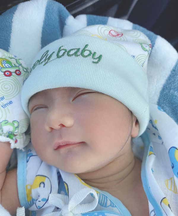 Kat Watcharin profile icon