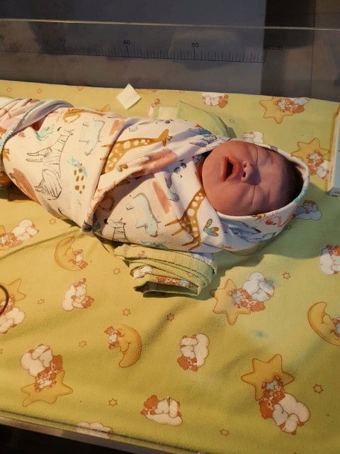 Alhamdullilah, Lahir usia 40 Minggu 5 Hari