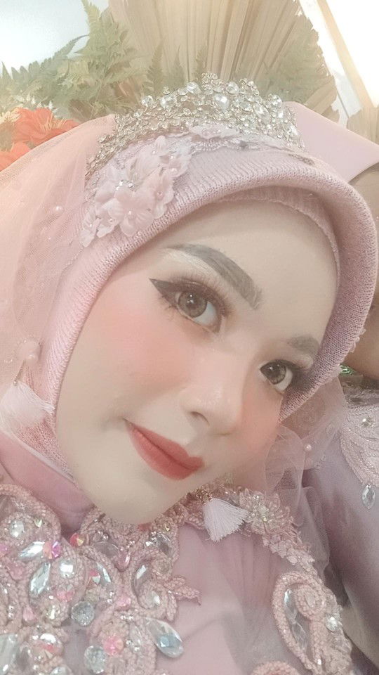 Puput Anjelina profile icon