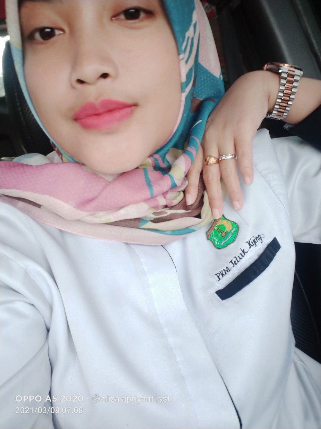 eliza apriyanti profile icon