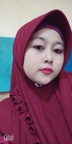 Desy Qomariyah profile icon
