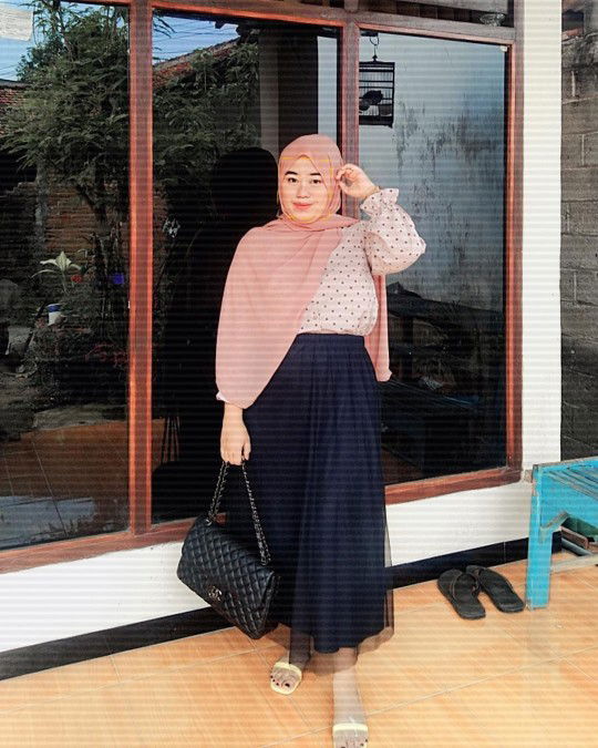 Rikha Aprilia profile icon