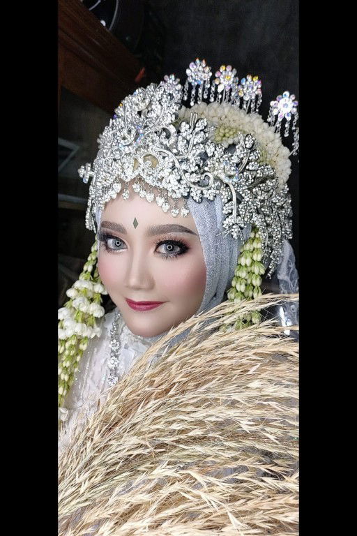 Nanda Anisa profile icon