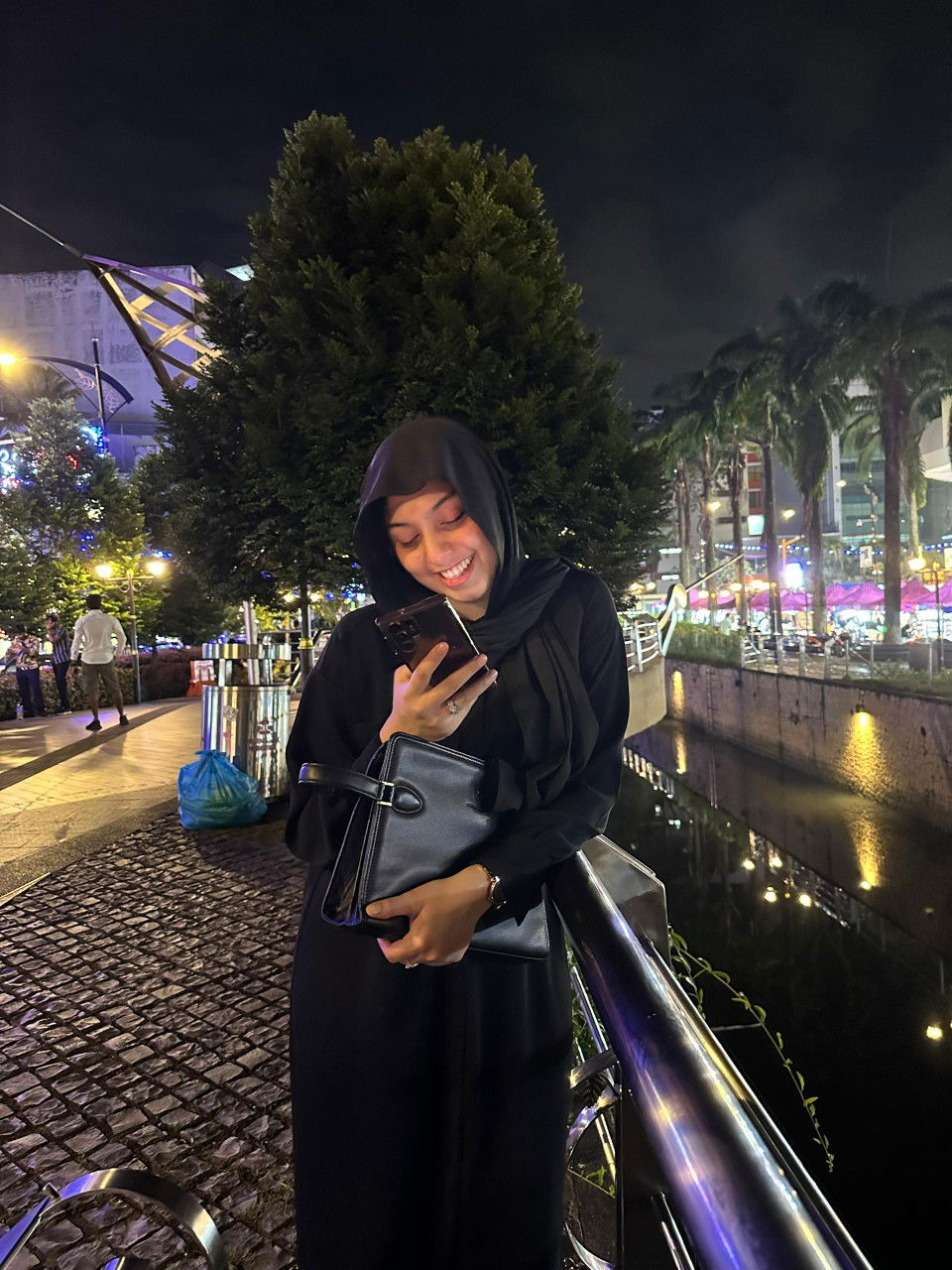 Aina Amira profile icon