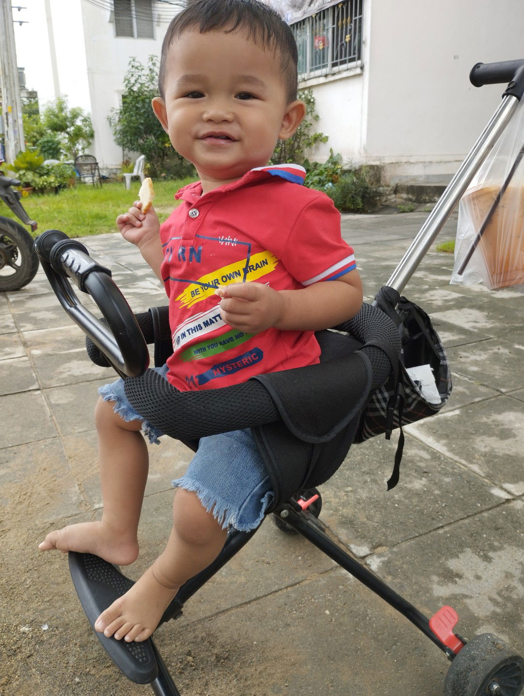 Busaba Piwkhaw profile icon