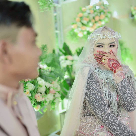 Leny Setiasi profile icon