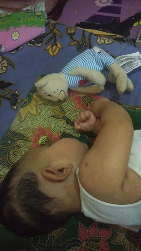 miring2 belajar tengkurap