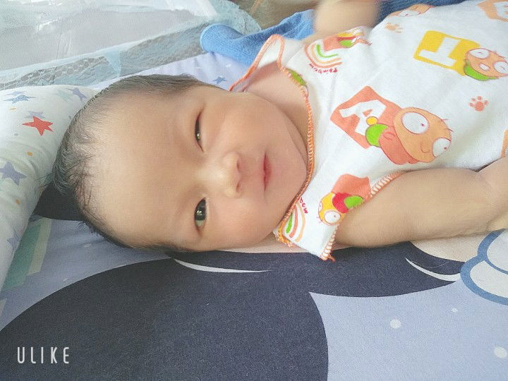 น้องอาย